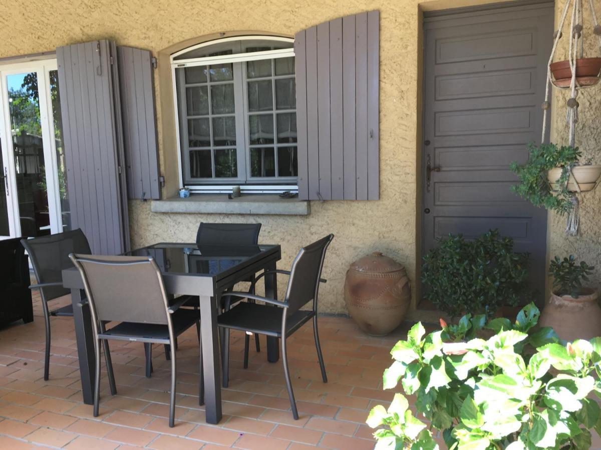 Soleil Lotus Apartment Saint-Hilaire-de-Brethmas Bagian luar foto