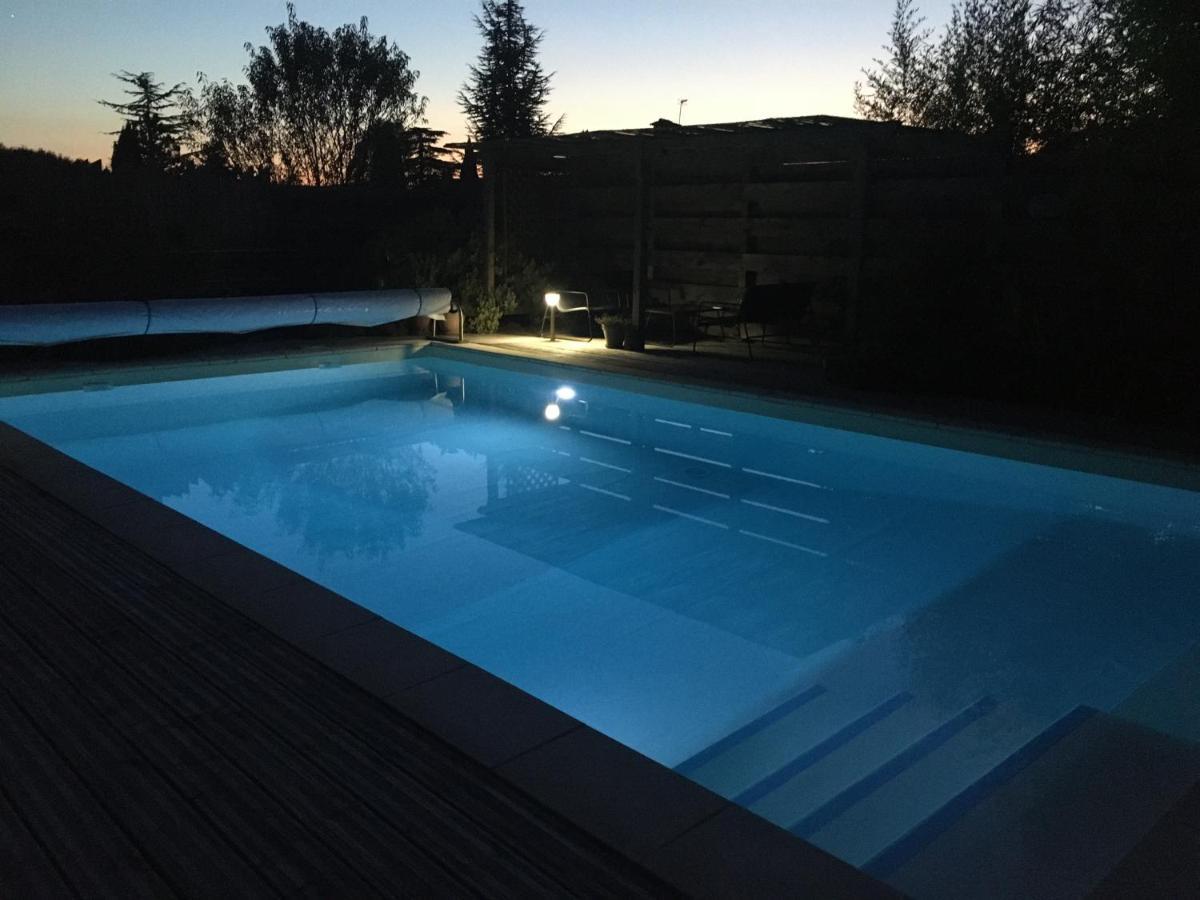 Soleil Lotus Apartment Saint-Hilaire-de-Brethmas Bagian luar foto