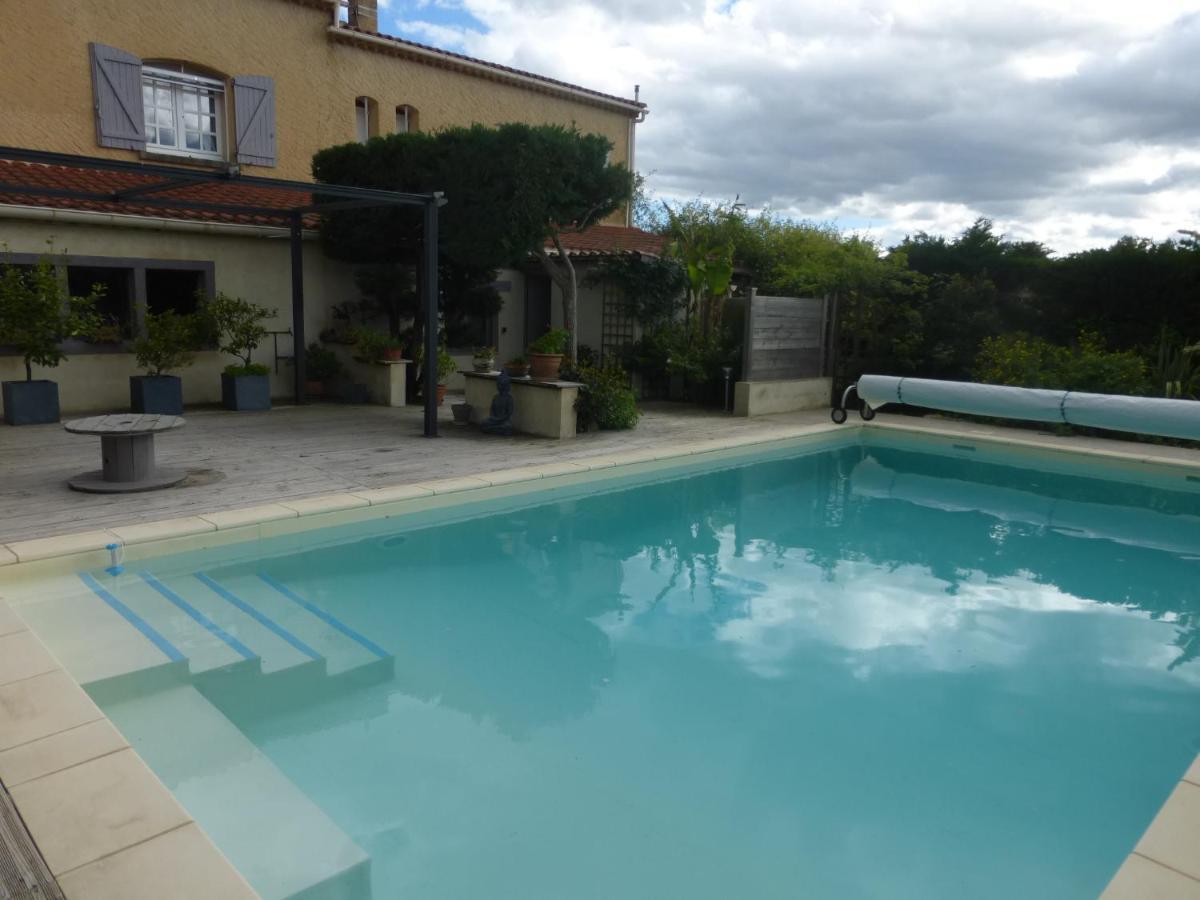 Soleil Lotus Apartment Saint-Hilaire-de-Brethmas Bagian luar foto