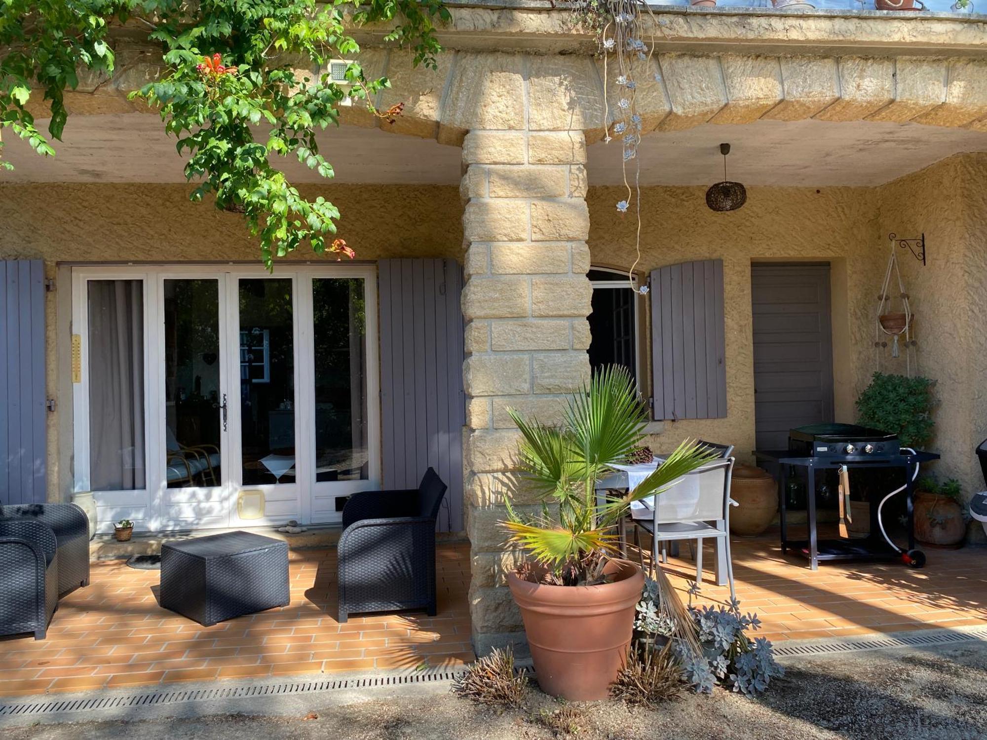 Soleil Lotus Apartment Saint-Hilaire-de-Brethmas Bagian luar foto