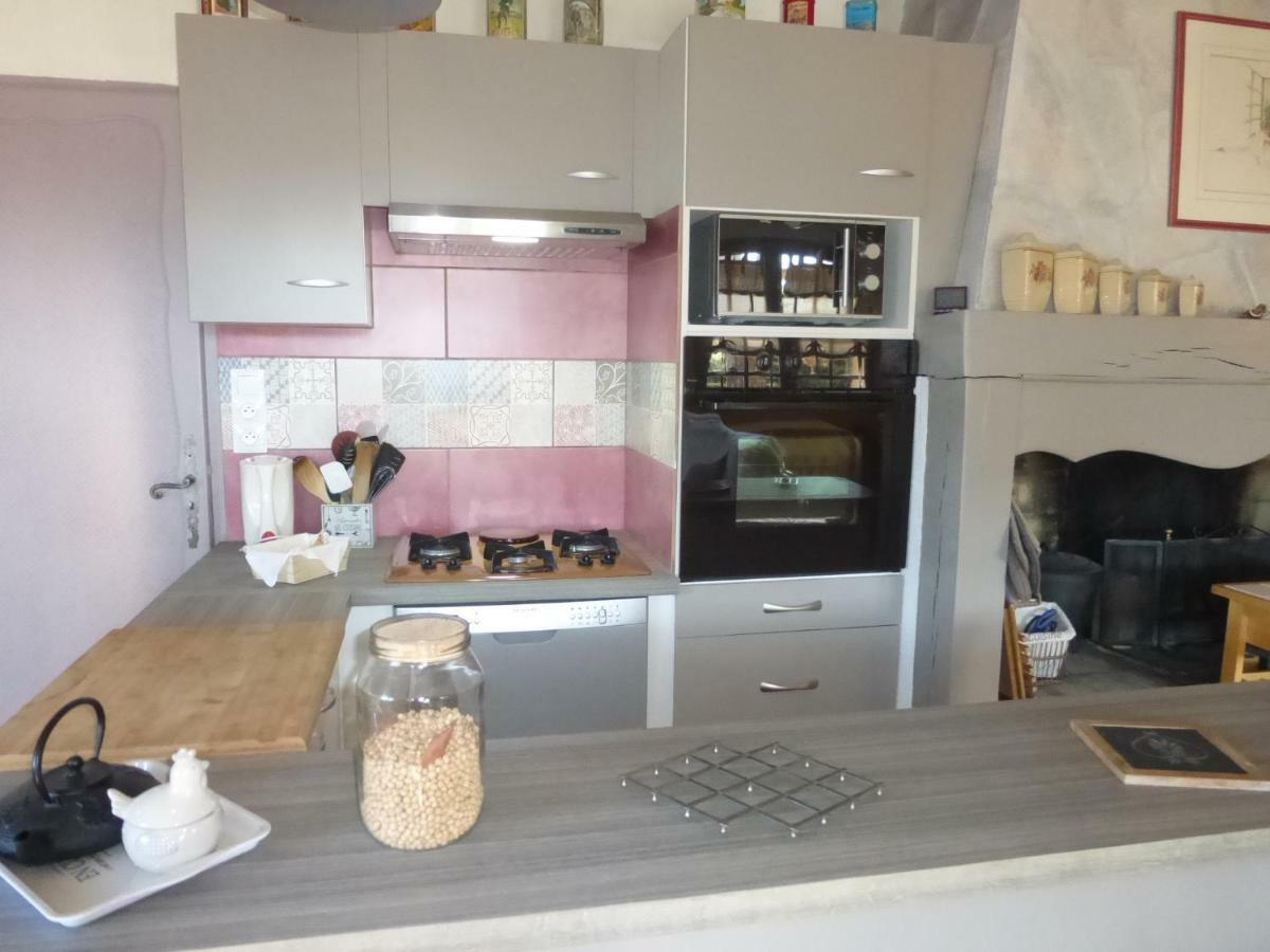 Soleil Lotus Apartment Saint-Hilaire-de-Brethmas Bagian luar foto